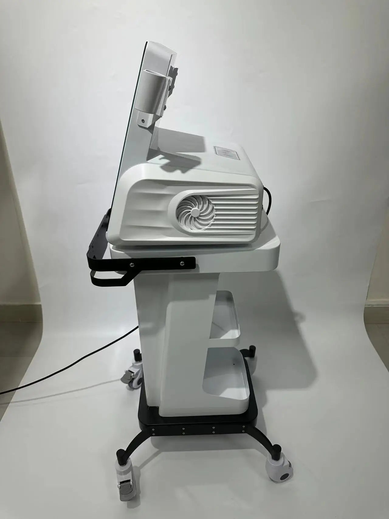 Morpheus 8 RF Body Sculpting & Skin Tightening Machine